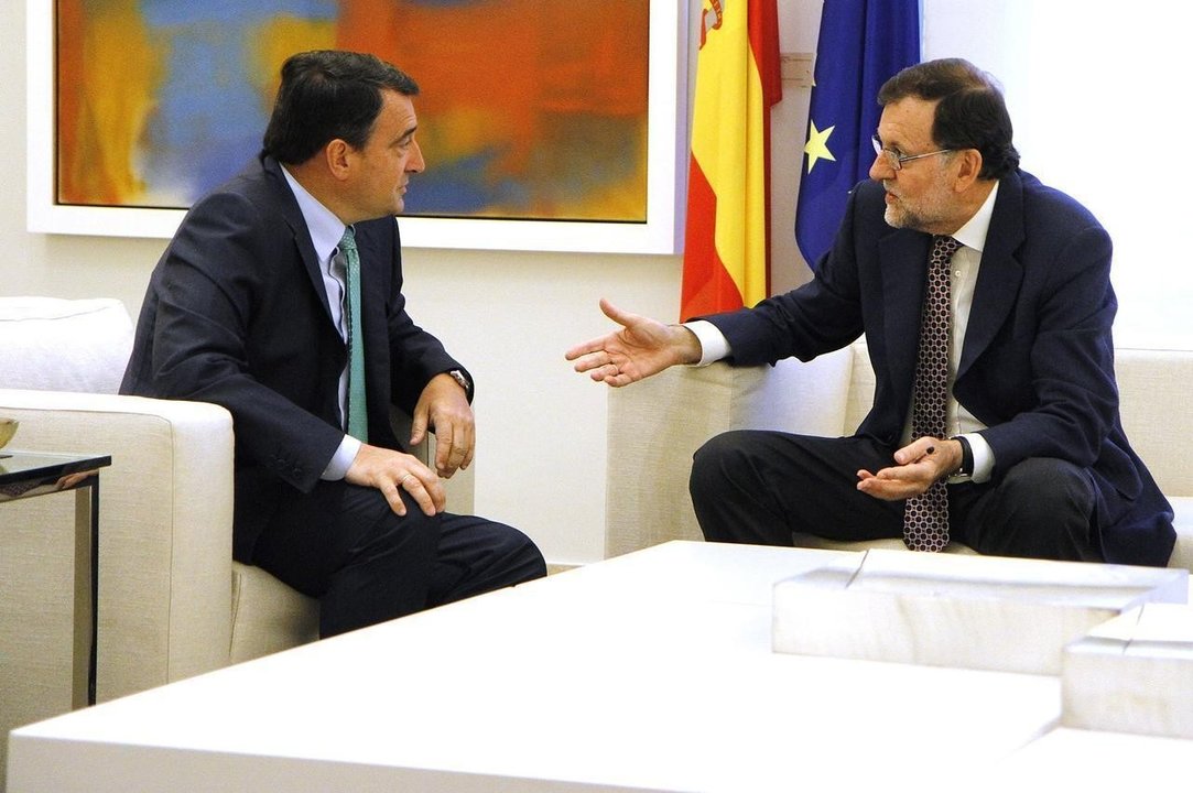 Aitor Esteban y Mariano Rajoy, en una imagen de archivo en el Palacio de la Moncloa.